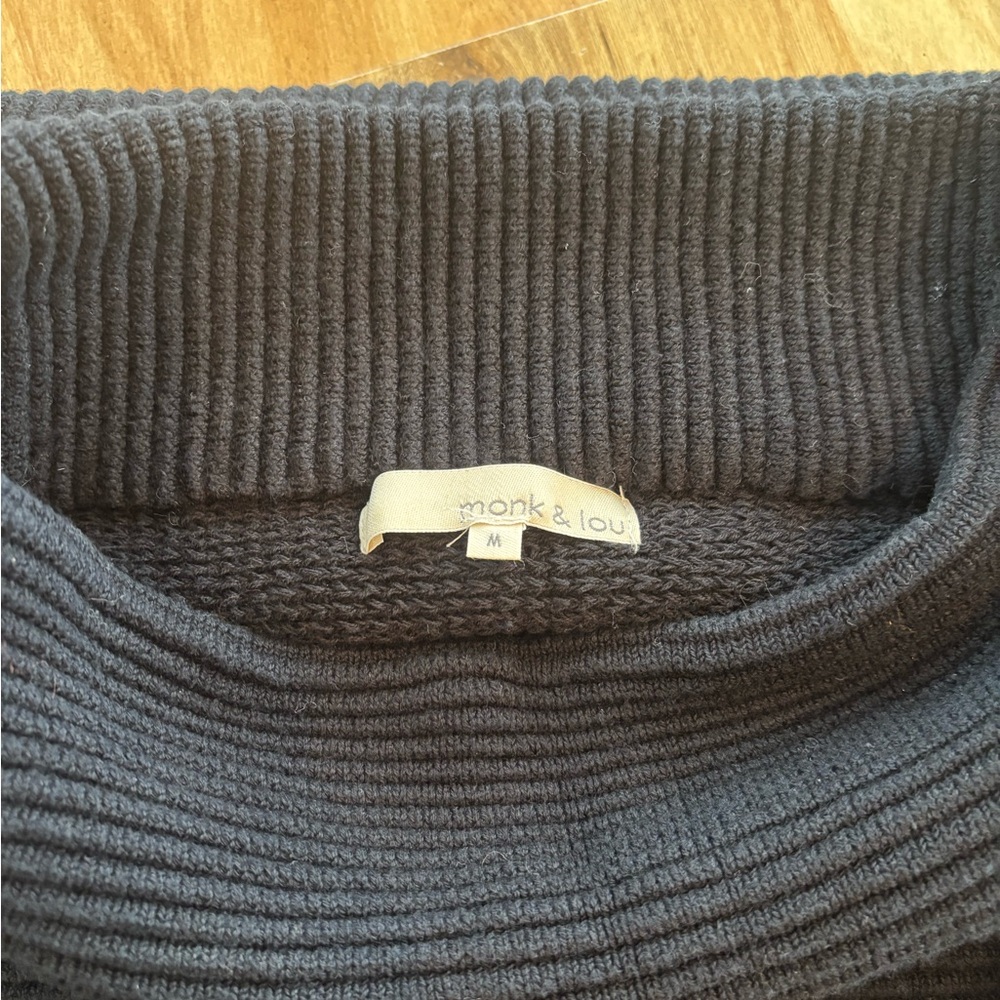 Monk & Lou Kinley Tunic - Picture 5 of 5